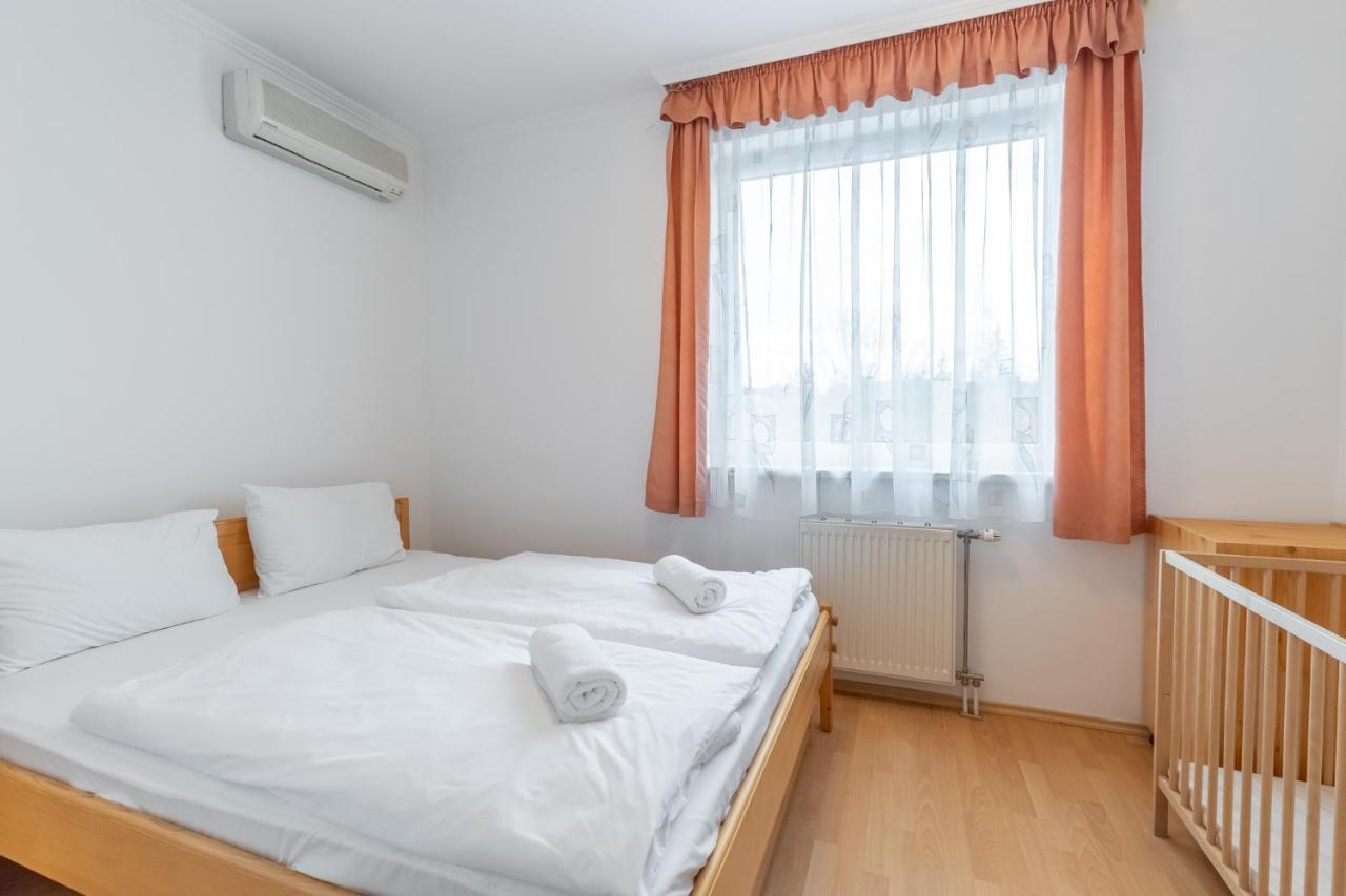 Egyuett A Csalad II Apartman By Bltn Шиофок Экстерьер фото